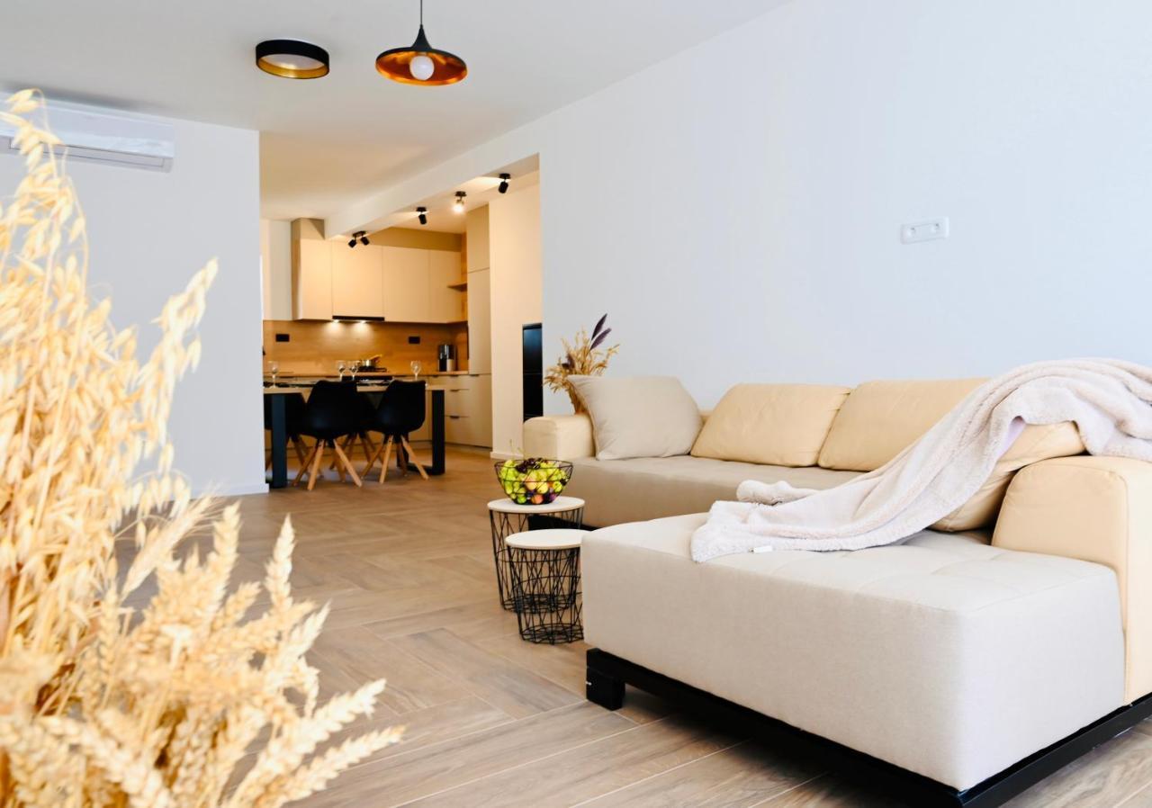 Adorable Holiday Apartment Malinska Exterior photo